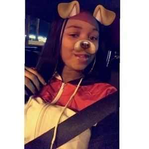 Meet your Posher, Michaela